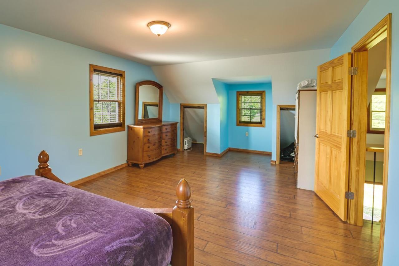 Idyllic Beattyville Cabin Rental With Stunning Views 외부 사진